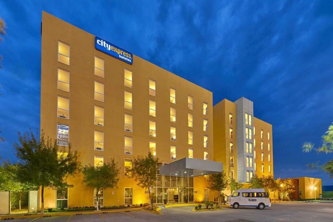 City Express Suites By Marriott Silao Aeropuerto Zewnętrze zdjęcie